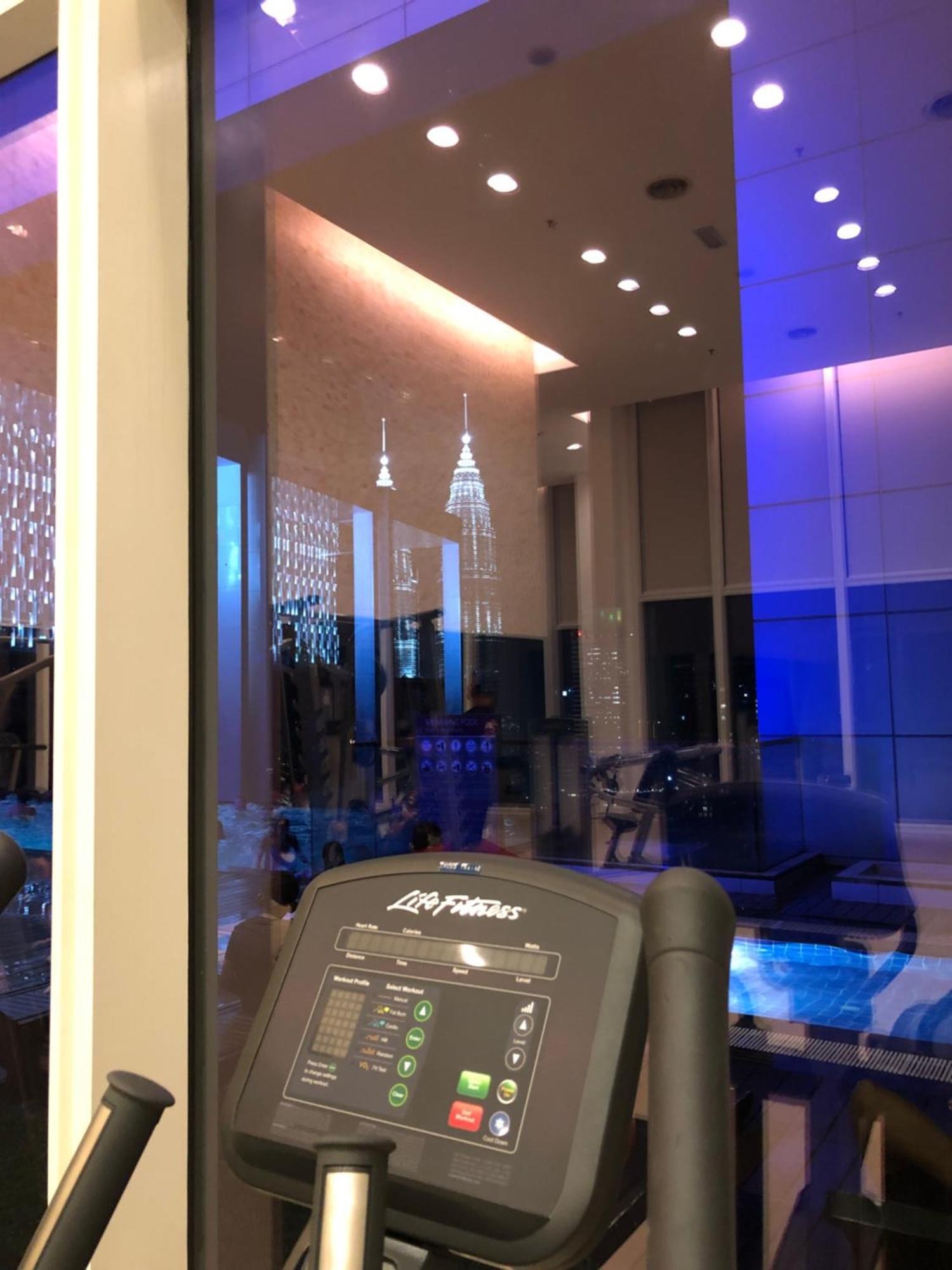Amazing Pool By Platinum Suites Klcc كوالالمبور المظهر الخارجي الصورة